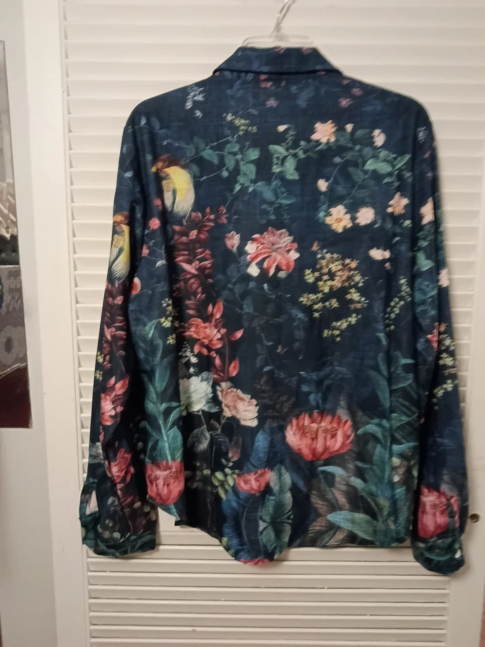 Women's Floral Button-Down Shirt in Dark Navy - Picture 6 of 6